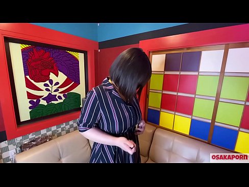 ❤️ Keçika japonî ya bi çîtikên mezin bi lîstokên seksê masturbasyonê dike û orgazmê dike. Ew di hevpeyivînekê de behsa serpêhatiya xwe ya gêj dike. Pîskên mezin û pisîkên porî bi dengekî bilind nalîn. Osakaporn ☑ Kalîteya seksê li porno ku.mouthporn.ru ☑